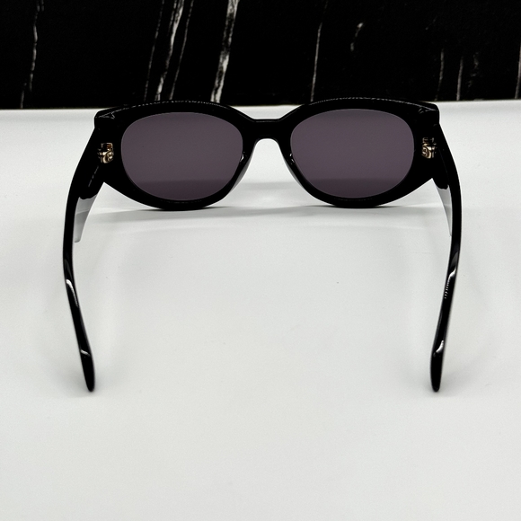 NEW AM0330S 002 ALEXANDER MCQUEEN BLACK OVAL WOMEN SUNGLASSES main image 5